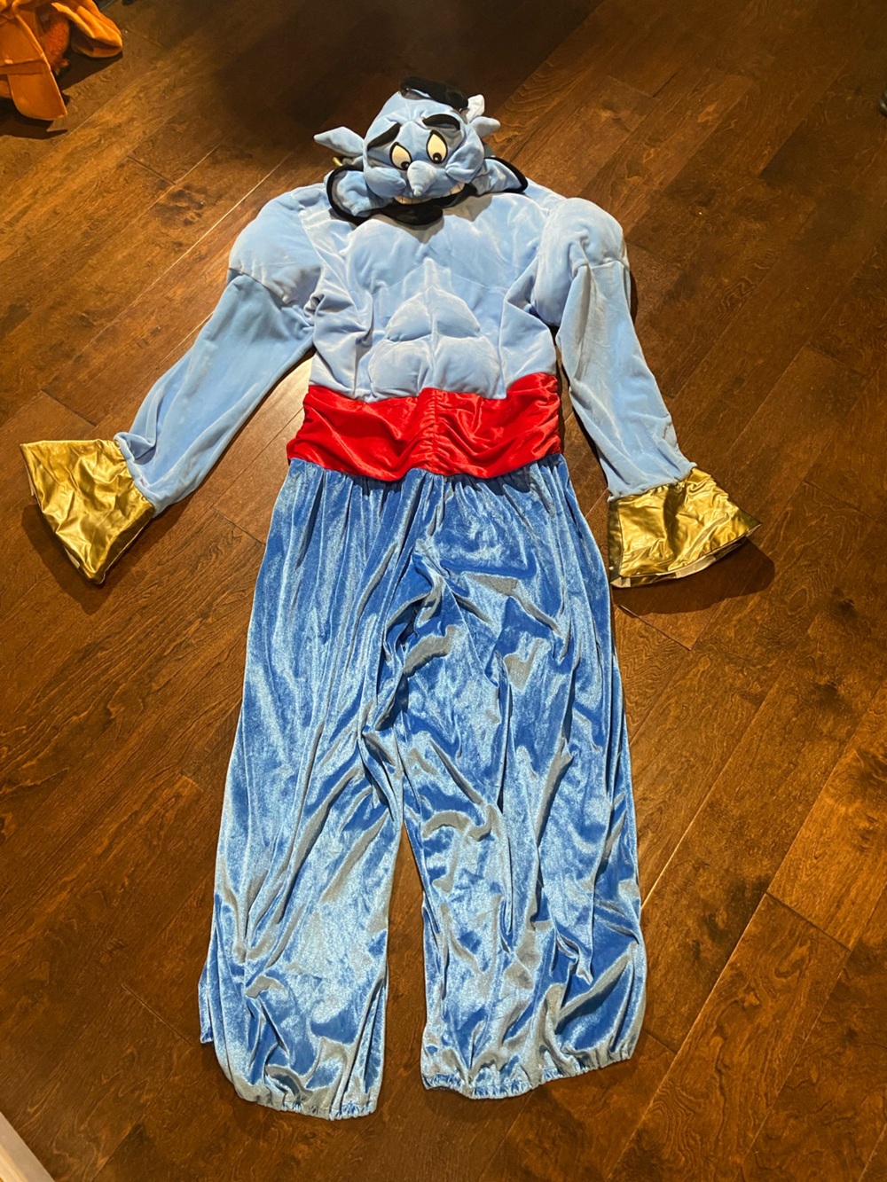 Disney Store Aladdin Genie Plush Costume Adult Sz rare !! HTF
